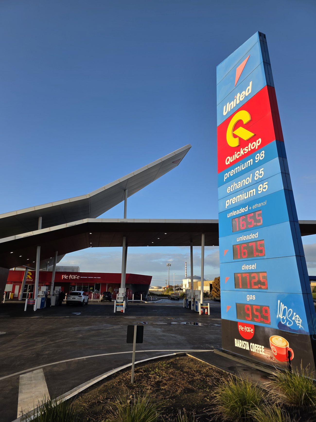 Service-station forecourt and signage electrical